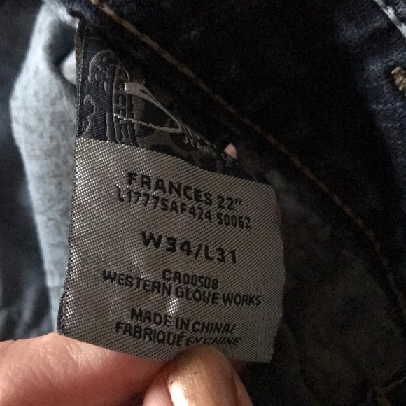 SOLD!!! Silver Jeans - Picture 4 of 5